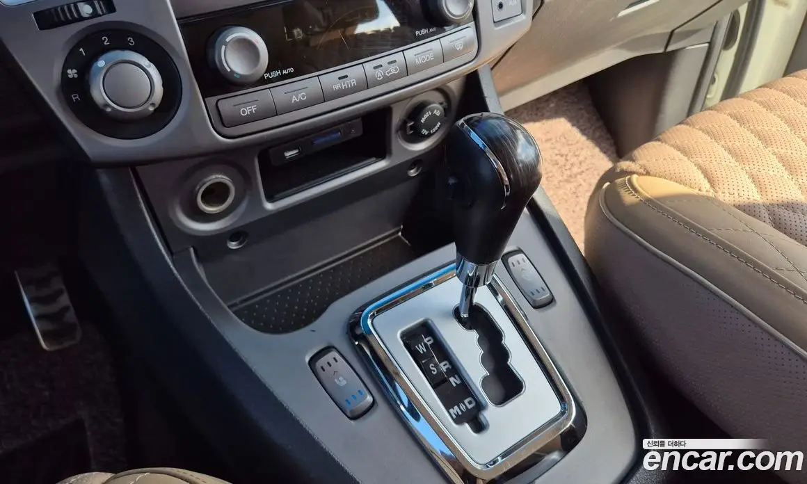 SsangYong Korando 2016 2.2 автомат (гидро), фото 13