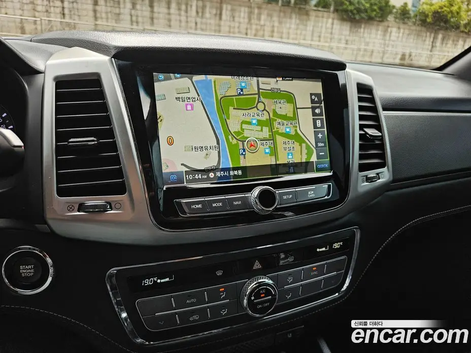 SsangYong Rexton 2019 2.2 автомат (гидро), фото 14