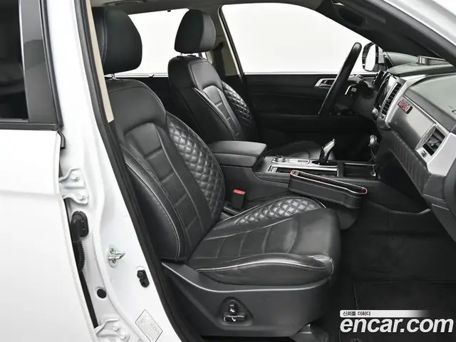 SsangYong Rexton 2020 2.2 автомат (гидро), миниатюра 8 SsangYong Rexton 2020 2.2 автомат (гидро), миниатюра 8