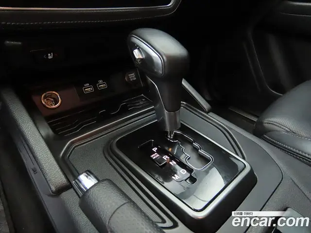 SsangYong Rexton 2022 2.2 автомат (гидро), миниатюра 11 SsangYong Rexton 2022 2.2 автомат (гидро), миниатюра 11