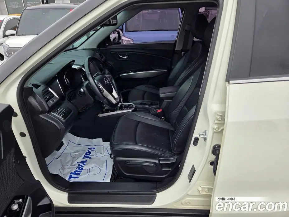 SsangYong TIBOLI 2015 1.6 автомат (гидро), фото 8 SsangYong TIBOLI 2015 1.6 автомат (гидро), фото 8