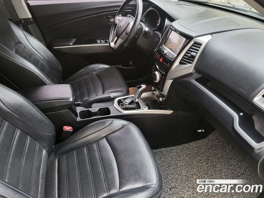 SsangYong TIBOLI 2015 1.6 автомат (гидро), фото 9 SsangYong TIBOLI 2015 1.6 автомат (гидро), фото 9