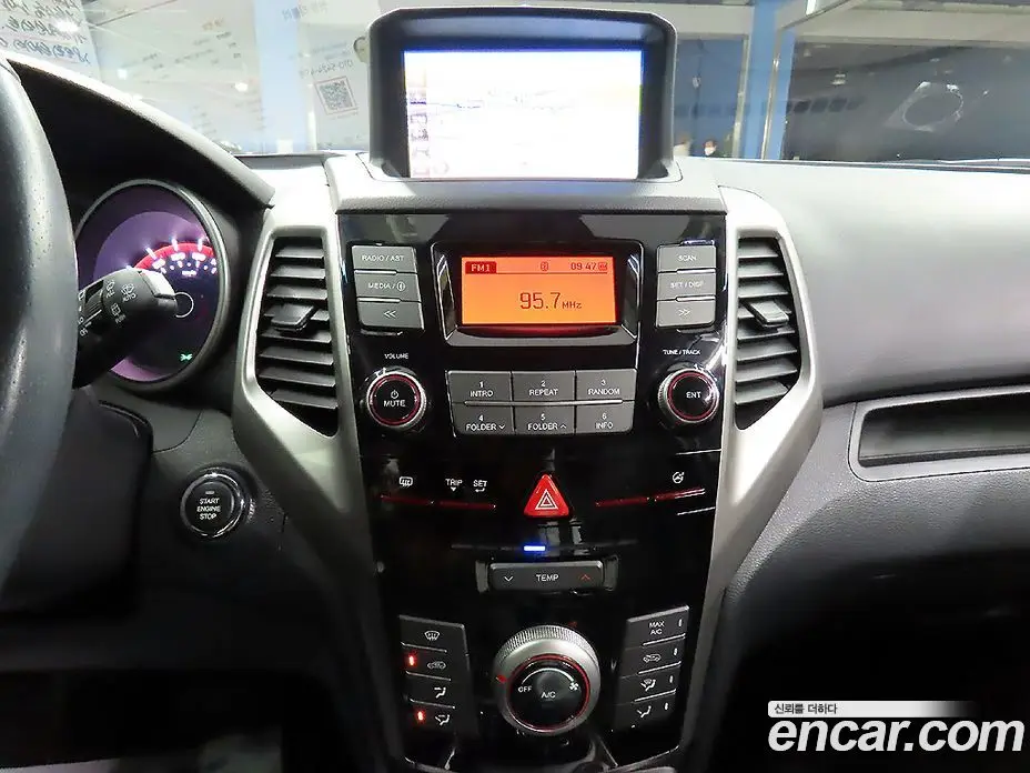 SsangYong TIBOLI 2016 1.6 автомат (гидро), фото 12