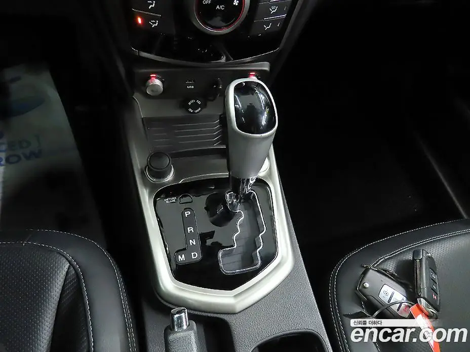 SsangYong TIBOLI 2016 1.6 автомат (гидро), фото 13