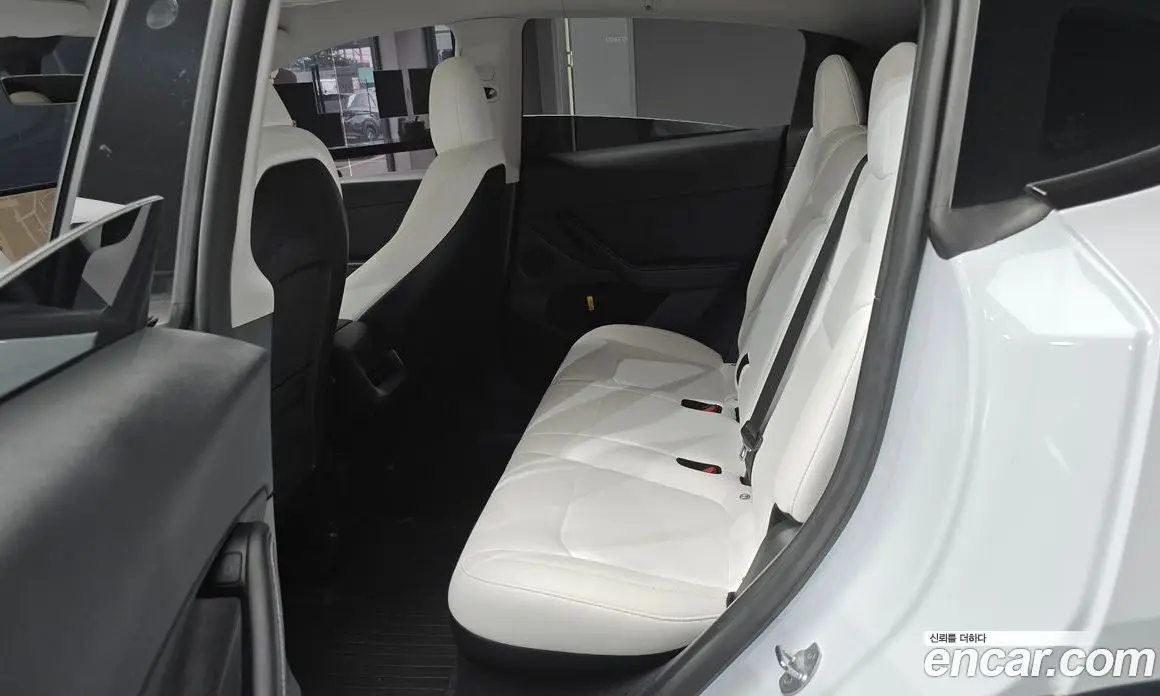 Tesla Model Y 2024 0.2 автомат (гидро), фото 11 Tesla Model Y 2024 0.2 автомат (гидро), фото 11