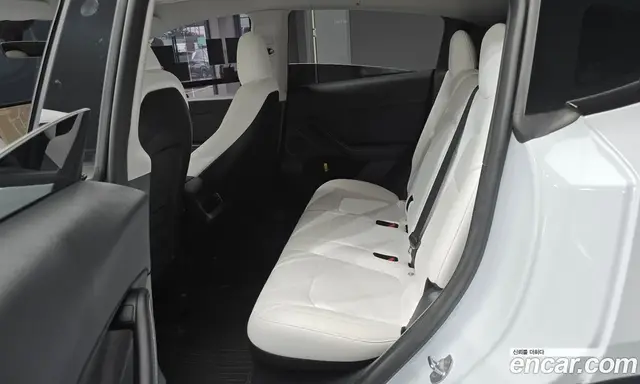 Tesla Model Y 2024 0.2 автомат (гидро), миниатюра 11 Tesla Model Y 2024 0.2 автомат (гидро), миниатюра 11