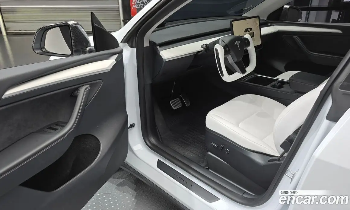 Tesla Model Y 2024 0.2 автомат (гидро), фото 10 Tesla Model Y 2024 0.2 автомат (гидро), фото 10