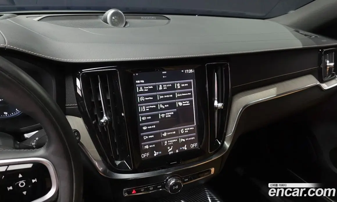 Volvo V60 2019 2.0 автомат (гидро), фото 14 Volvo V60 2019 2.0 автомат (гидро), фото 14