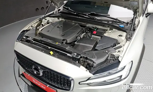 Volvo V60 2019 2.0 автомат (гидро), миниатюра 6 Volvo V60 2019 2.0 автомат (гидро), миниатюра 6