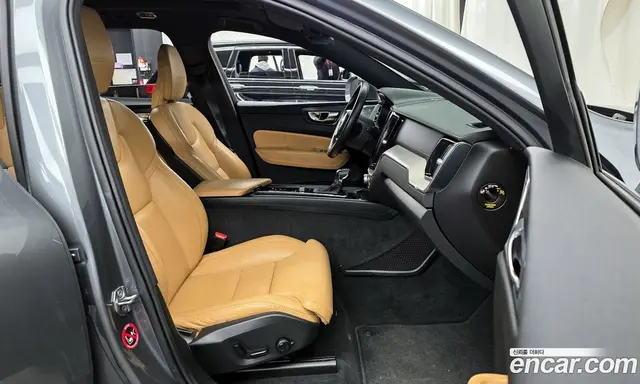 Volvo XC60 2020 2.0 автомат (гидро), миниатюра 11 Volvo XC60 2020 2.0 автомат (гидро), миниатюра 11