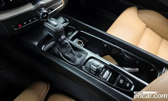 Volvo XC60 2020 2.0 автомат (гидро), миниатюра 9 Volvo XC60 2020 2.0 автомат (гидро), миниатюра 9