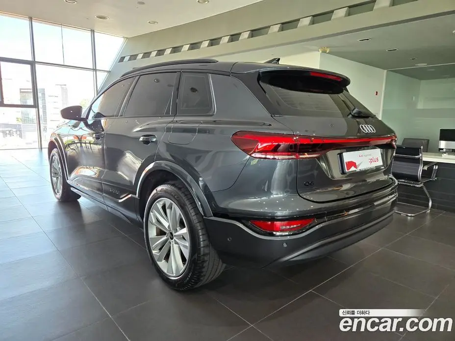 Audi Q6 e-tron 2025 0.2 автомат (гидро), фото 2 Audi Q6 e-tron 2025 0.2 автомат (гидро), фото 2