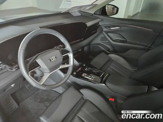 Audi Q6 e-tron 2025 0.2 автомат (гидро), миниатюра 11 Audi Q6 e-tron 2025 0.2 автомат (гидро), миниатюра 11