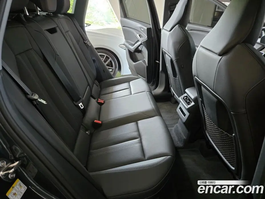 Audi Q6 e-tron 2025 0.2 автомат (гидро), фото 14 Audi Q6 e-tron 2025 0.2 автомат (гидро), фото 14