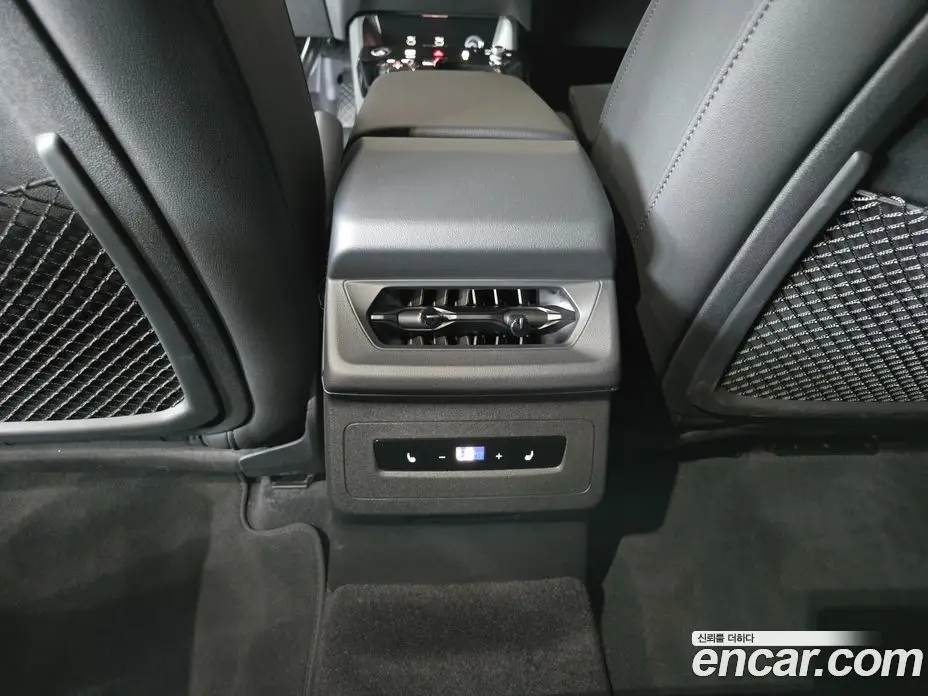 Audi Q6 e-tron 2025 0.2 автомат (гидро), фото 15 Audi Q6 e-tron 2025 0.2 автомат (гидро), фото 15