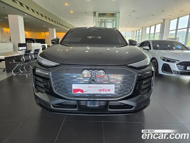 Audi Q6 e-tron 2025 0.2 автомат (гидро), миниатюра 3 Audi Q6 e-tron 2025 0.2 автомат (гидро), миниатюра 3