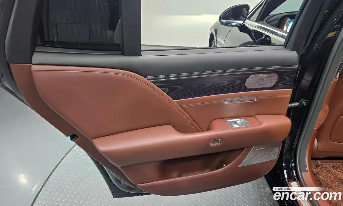 Genesis G90 2023 3.5 автомат (гидро), фото 15 Genesis G90 2023 3.5 автомат (гидро), фото 15
