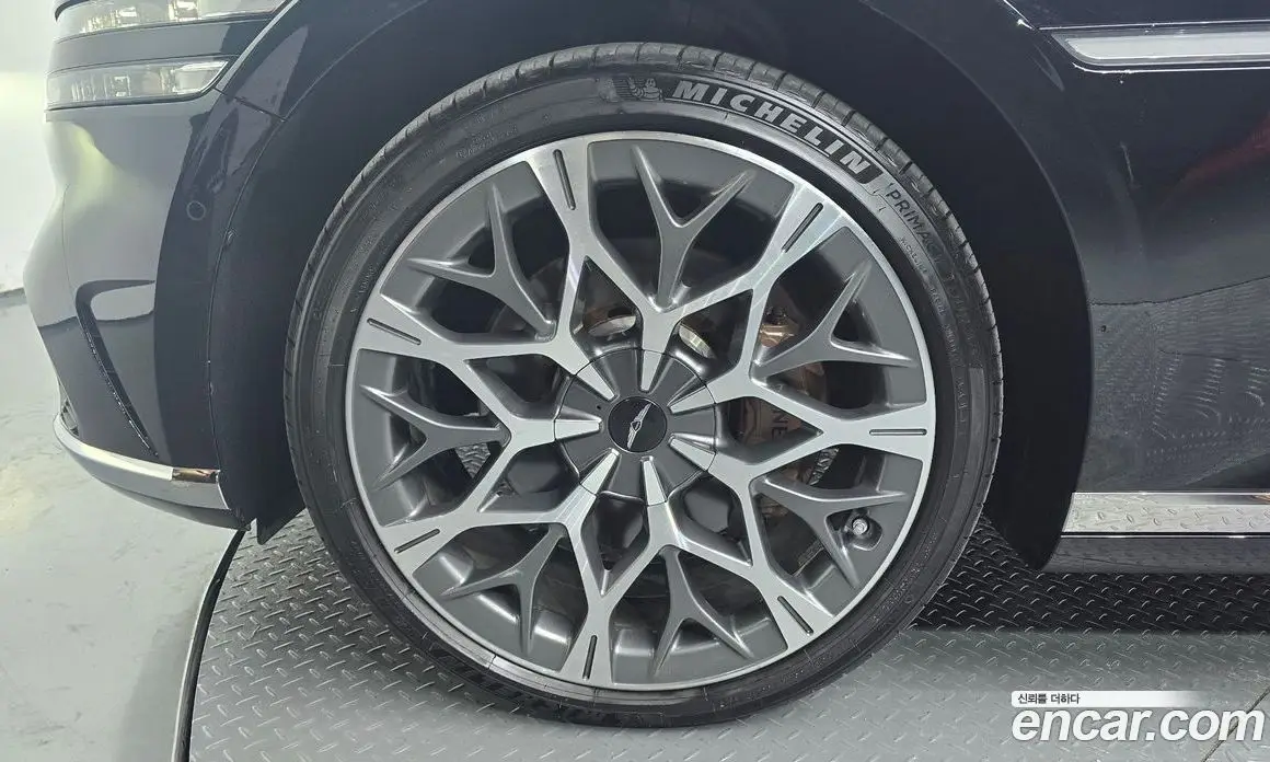 Genesis G90 2023 3.5 автомат (гидро), фото 5 Genesis G90 2023 3.5 автомат (гидро), фото 5
