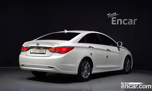 Hyundai Sonata 2013 2.0 автомат (гидро), миниатюра 2 Hyundai Sonata 2013 2.0 автомат (гидро), миниатюра 2