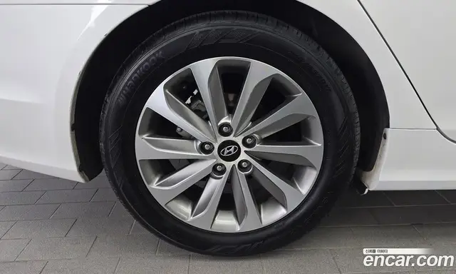 Hyundai Sonata 2013 2.0 автомат (гидро), миниатюра 5 Hyundai Sonata 2013 2.0 автомат (гидро), миниатюра 5