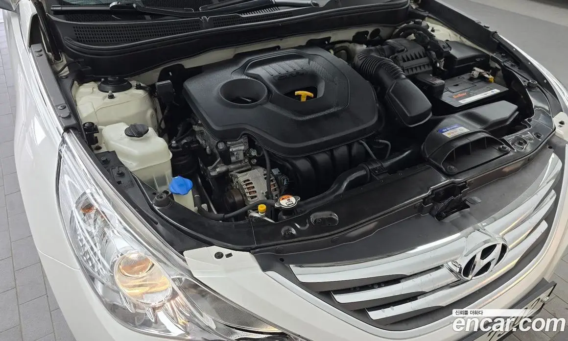 Hyundai Sonata 2013 2.0 автомат (гидро), фото 6 Hyundai Sonata 2013 2.0 автомат (гидро), фото 6