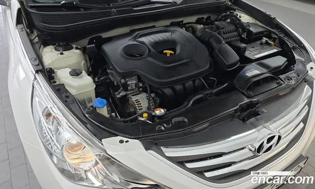 Hyundai Sonata 2013 2.0 автомат (гидро), миниатюра 6 Hyundai Sonata 2013 2.0 автомат (гидро), миниатюра 6
