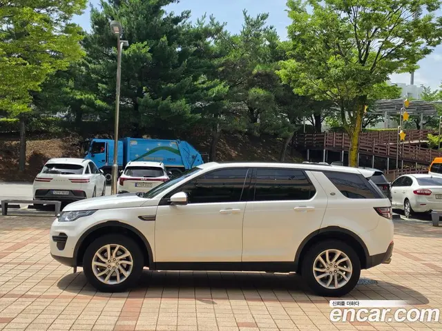 Land Rover Discovery Sport 2019 2.0 автомат (гидро), миниатюра 2 Land Rover Discovery Sport 2019 2.0 автомат (гидро), миниатюра 2