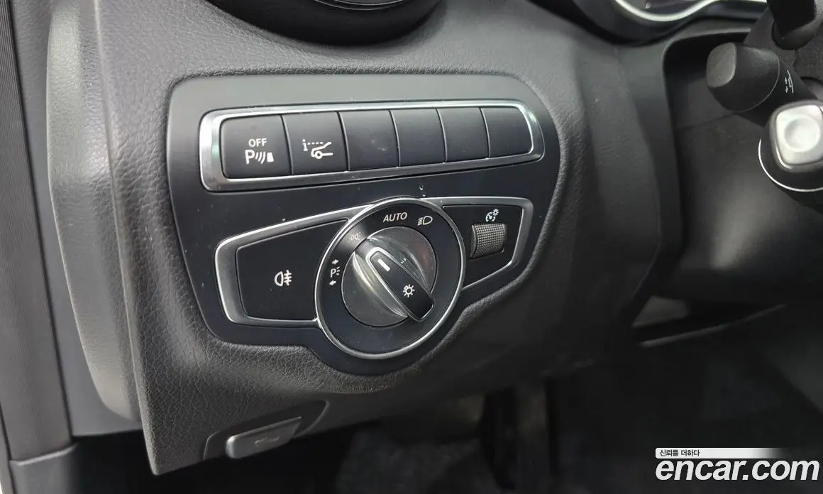 Mercedes-Benz C-Class 2018 2.0 автомат (гидро), фото 18 Mercedes-Benz C-Class 2018 2.0 автомат (гидро), фото 18