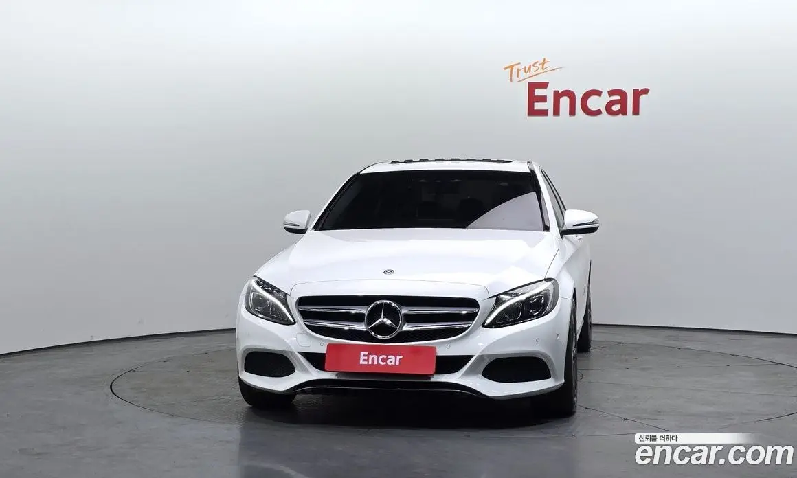 Mercedes-Benz C-Class 2018 2.0 автомат (гидро), фото 3 Mercedes-Benz C-Class 2018 2.0 автомат (гидро), фото 3