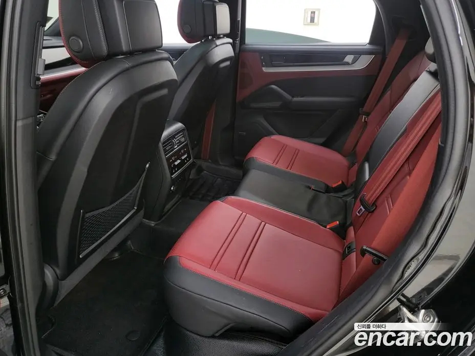 Porsche Cayenne 2025 3.0 автомат (гидро), фото 16 Porsche Cayenne 2025 3.0 автомат (гидро), фото 16