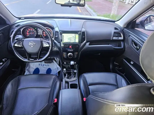 SsangYong TIBOLI 2017 1.6 автомат (гидро), миниатюра 6