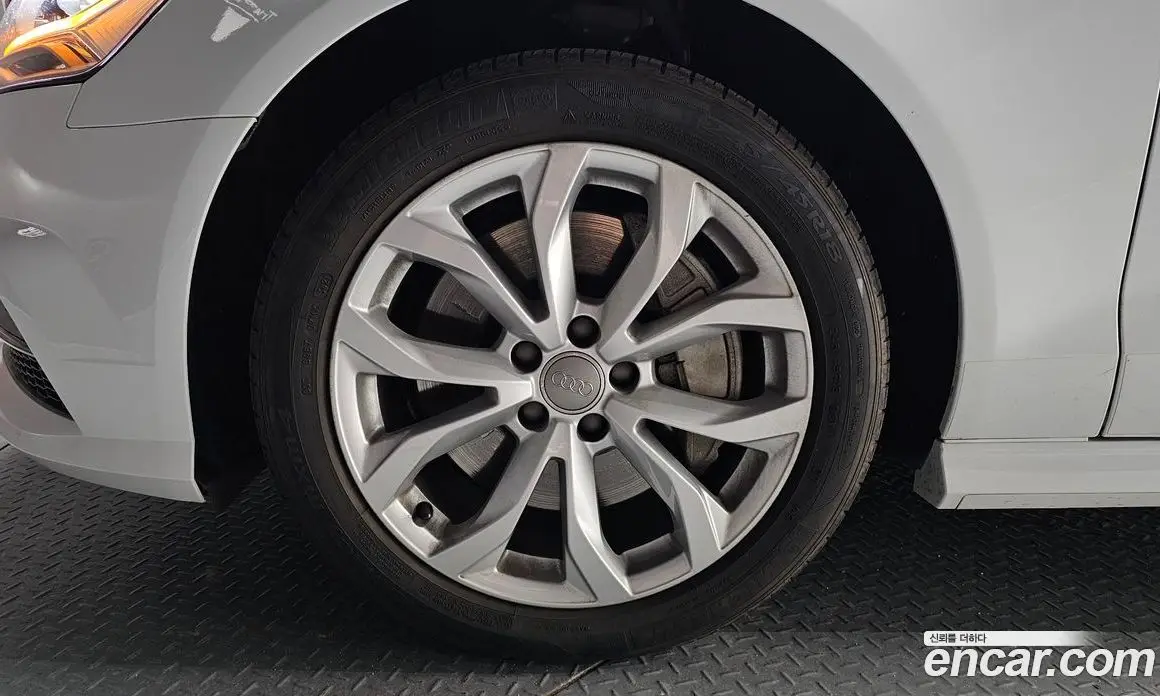 Audi A6 2018 2.0 автомат (гидро), фото 5 Audi A6 2018 2.0 автомат (гидро), фото 5