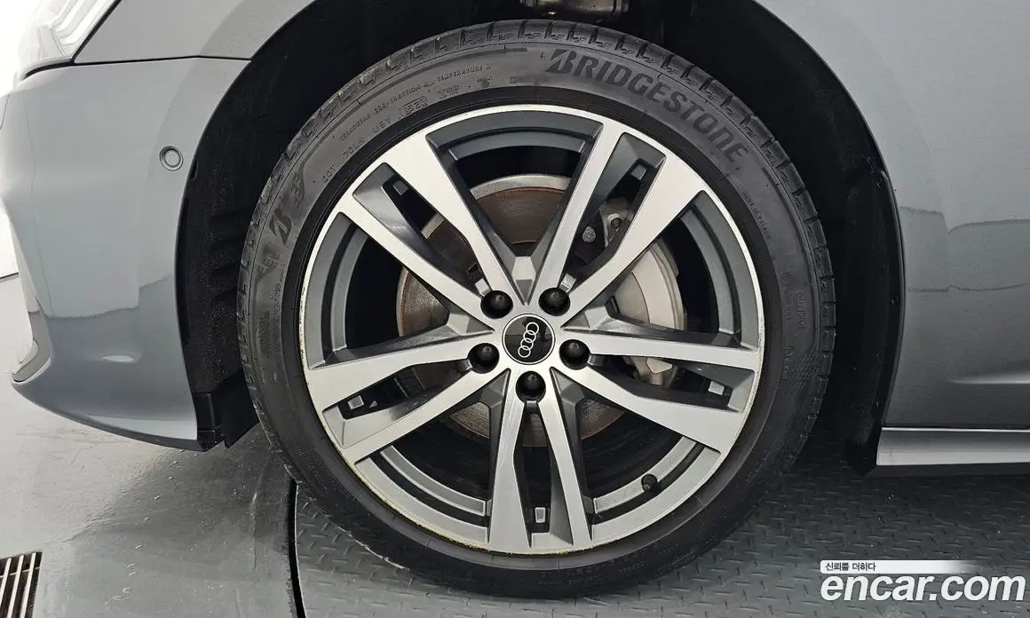 Audi A6 2023 2.0 автомат (гидро), фото 5 Audi A6 2023 2.0 автомат (гидро), фото 5
