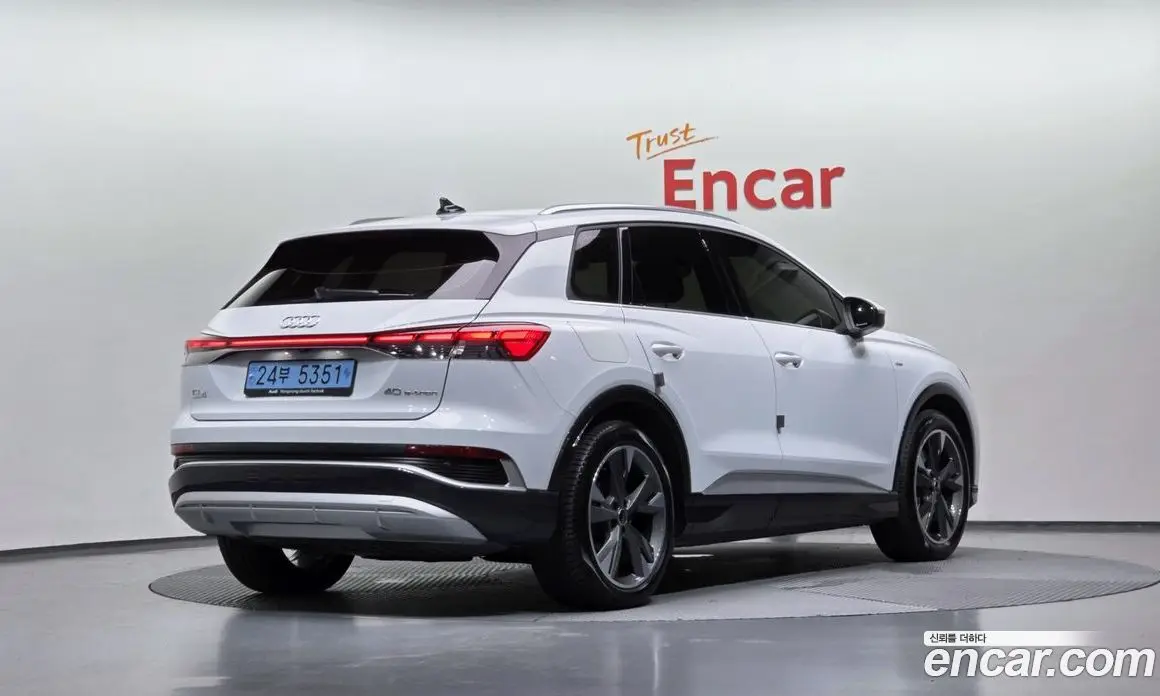 Audi Q4 e-tron 2022 0.2 автомат (гидро), фото 2 Audi Q4 e-tron 2022 0.2 автомат (гидро), фото 2