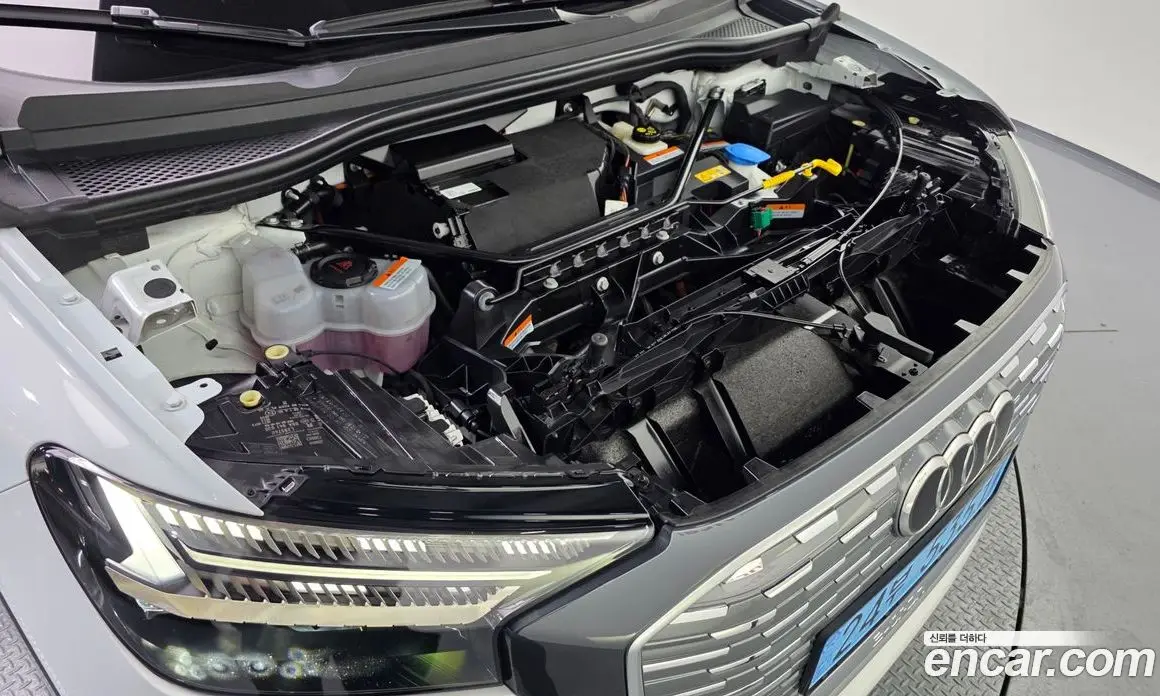 Audi Q4 e-tron 2022 0.2 автомат (гидро), фото 6 Audi Q4 e-tron 2022 0.2 автомат (гидро), фото 6