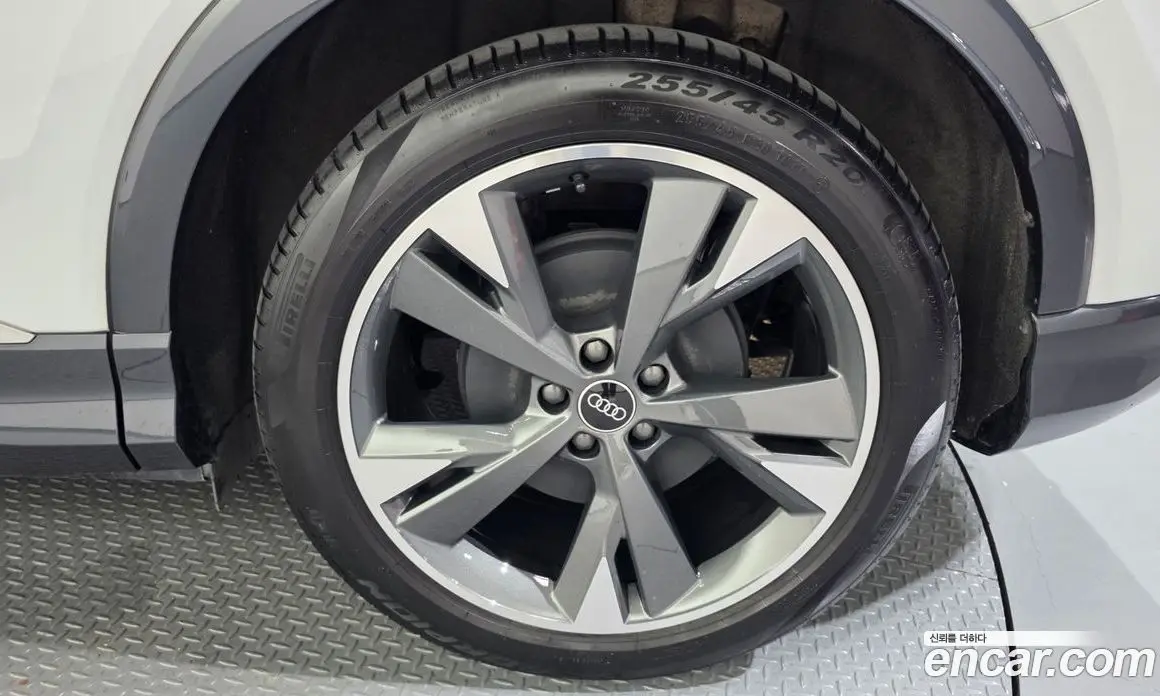 Audi Q4 e-tron 2022 0.2 автомат (гидро), фото 7 Audi Q4 e-tron 2022 0.2 автомат (гидро), фото 7