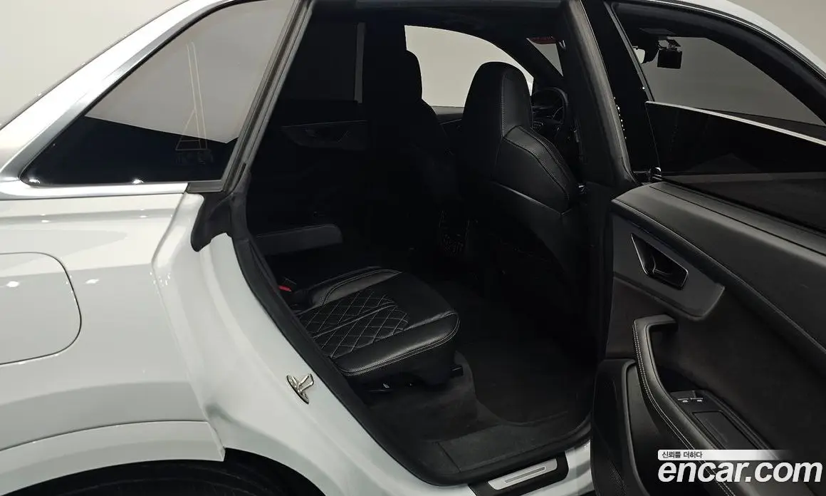 Audi Q8 2021 3.0 автомат (гидро), фото 17 Audi Q8 2021 3.0 автомат (гидро), фото 17