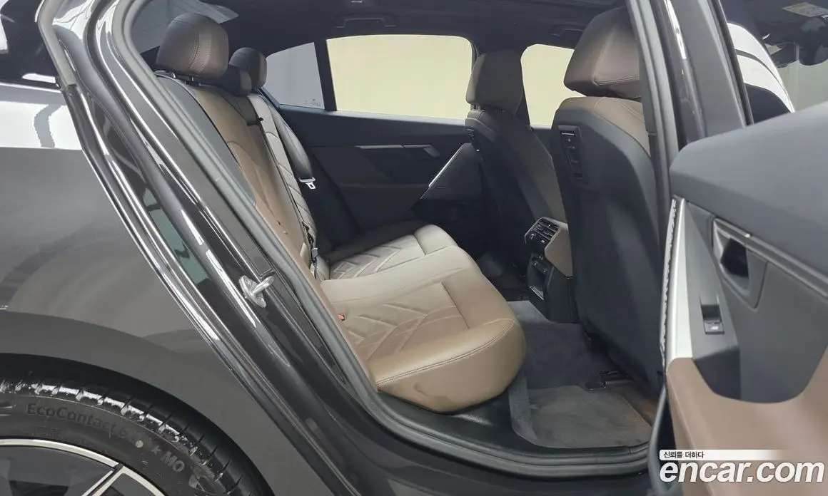 BMW 5 серия 2023 2.0 автомат (гидро), фото 16 BMW 5 серия 2023 2.0 автомат (гидро), фото 16