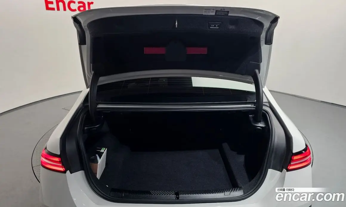 BMW 5 серия 2025 2.0 автомат (гидро), фото 16 BMW 5 серия 2025 2.0 автомат (гидро), фото 16