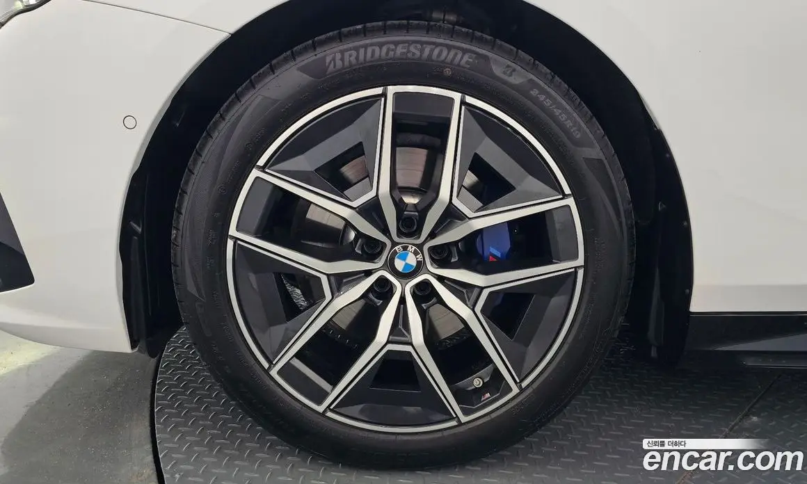 BMW 5 серия 2025 2.0 автомат (гидро), фото 5 BMW 5 серия 2025 2.0 автомат (гидро), фото 5