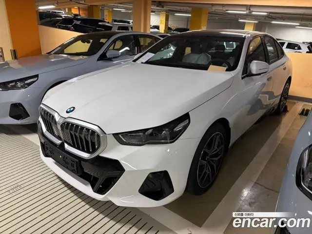BMW 5 серия 2026 2.0 автомат (гидро), миниатюра 1 BMW 5 серия 2026 2.0 автомат (гидро), миниатюра 1
