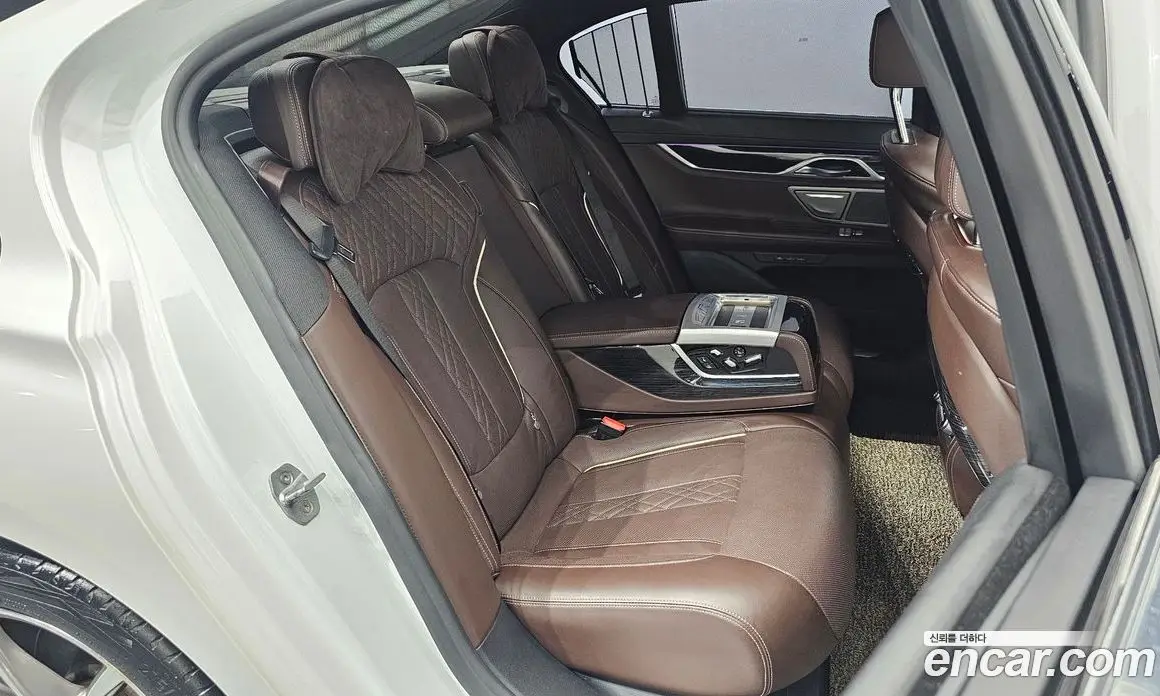 BMW 7 серия 2019 2.0 автомат (гидро), фото 11 BMW 7 серия 2019 2.0 автомат (гидро), фото 11