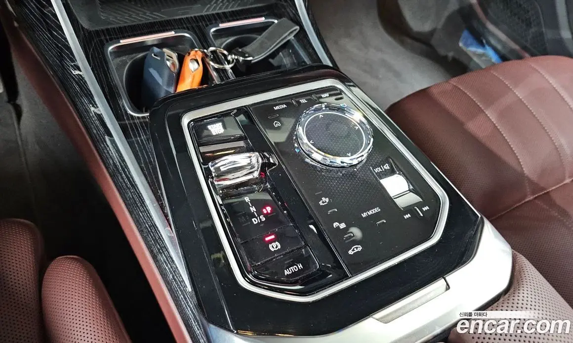 BMW 7 серия 2025 3.0 автомат (гидро), фото 9