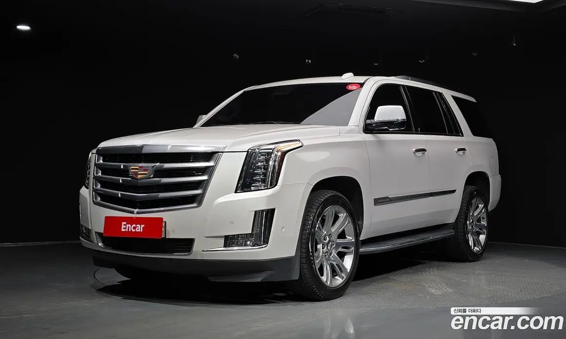 Cadillac Escalade 2018 6.2 автомат (гидро), фото 1 Cadillac Escalade 2018 6.2 автомат (гидро), фото 1