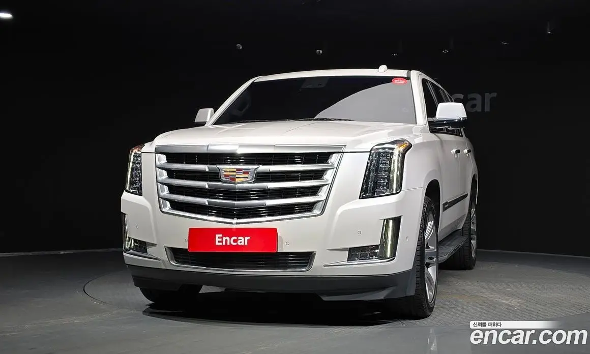 Cadillac Escalade 2018 6.2 автомат (гидро), фото 3 Cadillac Escalade 2018 6.2 автомат (гидро), фото 3