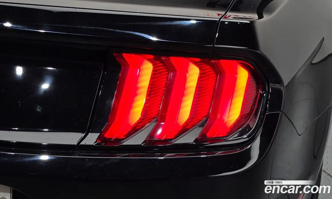 Ford Mustang 2020 5.0 автомат (гидро), фото 9 Ford Mustang 2020 5.0 автомат (гидро), фото 9