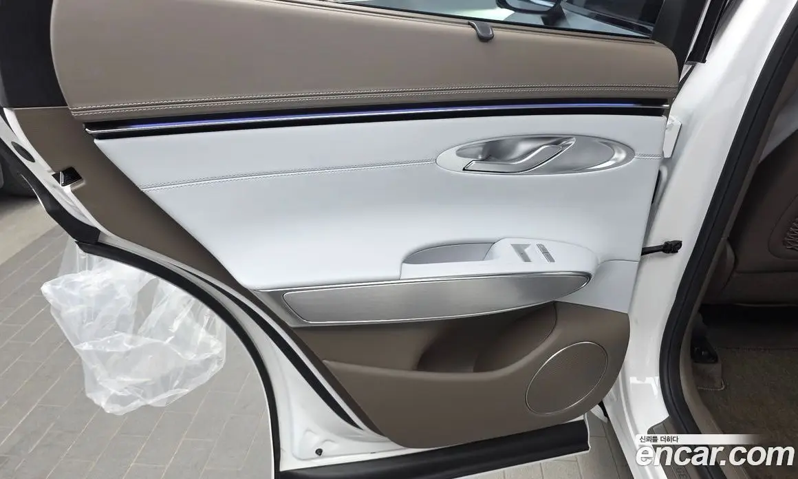 Genesis GV70 2024 2.5 автомат (гидро), фото 15