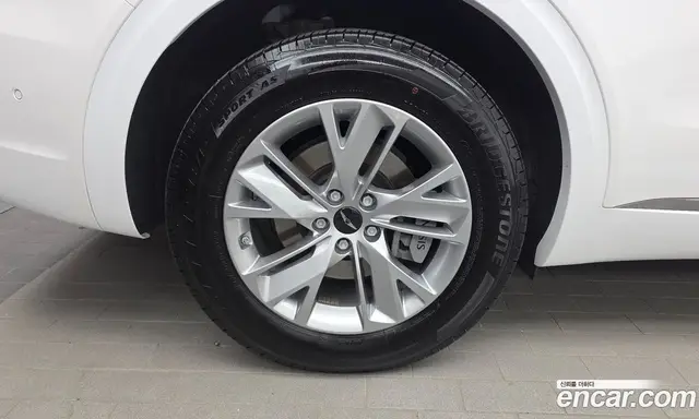 Genesis GV70 2024 2.5 автомат (гидро), миниатюра 5