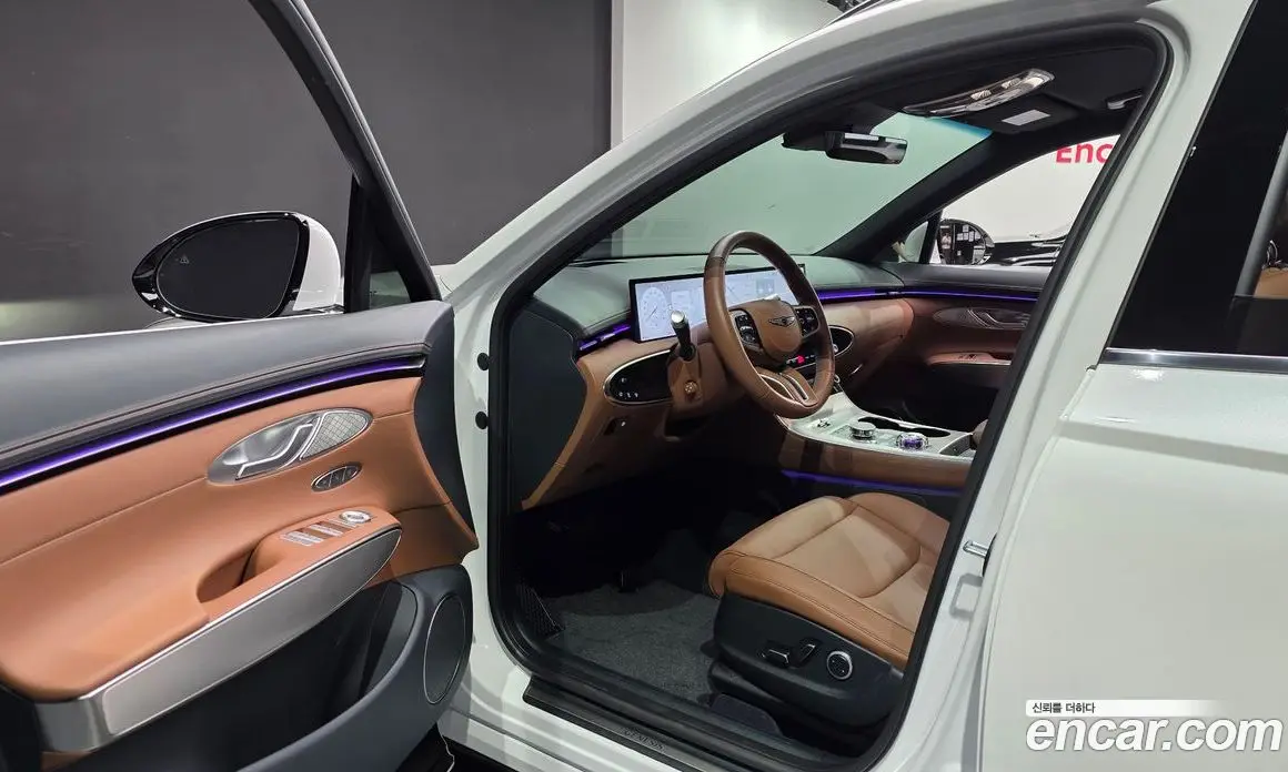 Genesis GV70 2026 2.5 автомат (гидро), фото 13 Genesis GV70 2026 2.5 автомат (гидро), фото 13