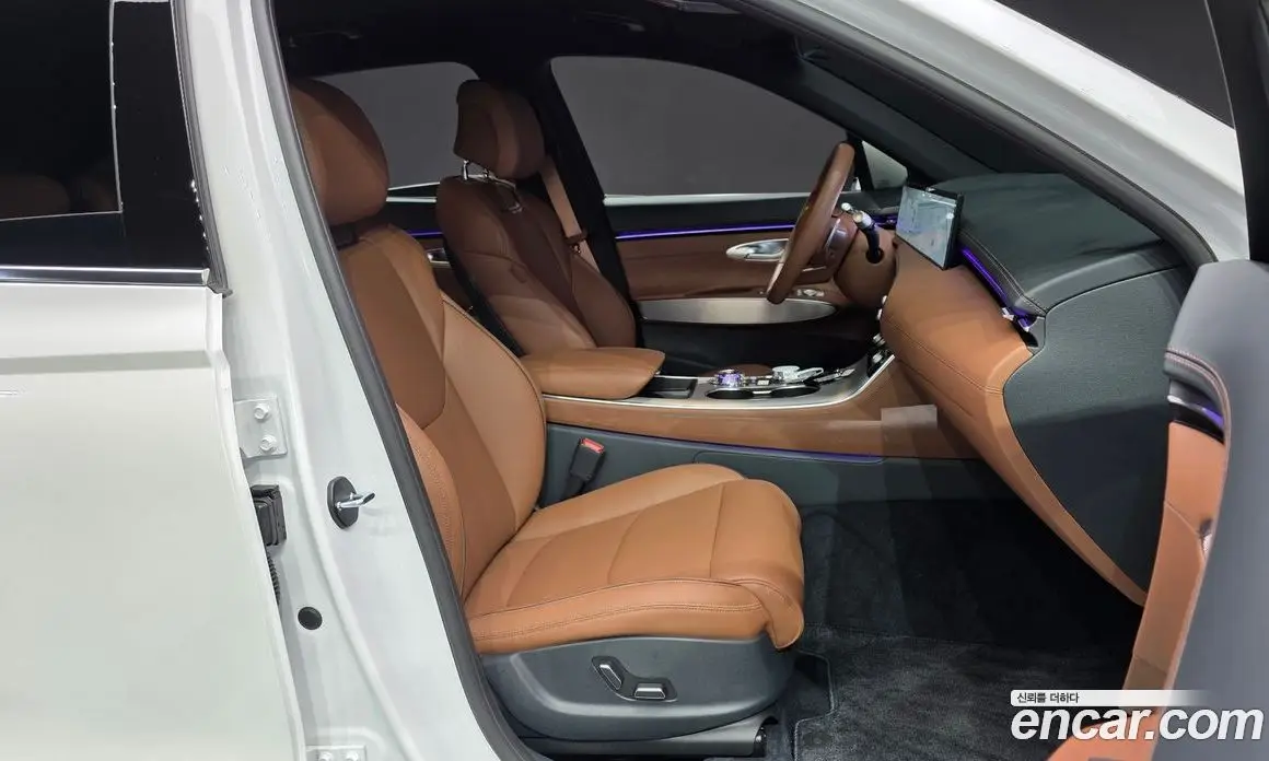 Genesis GV70 2026 2.5 автомат (гидро), фото 16 Genesis GV70 2026 2.5 автомат (гидро), фото 16